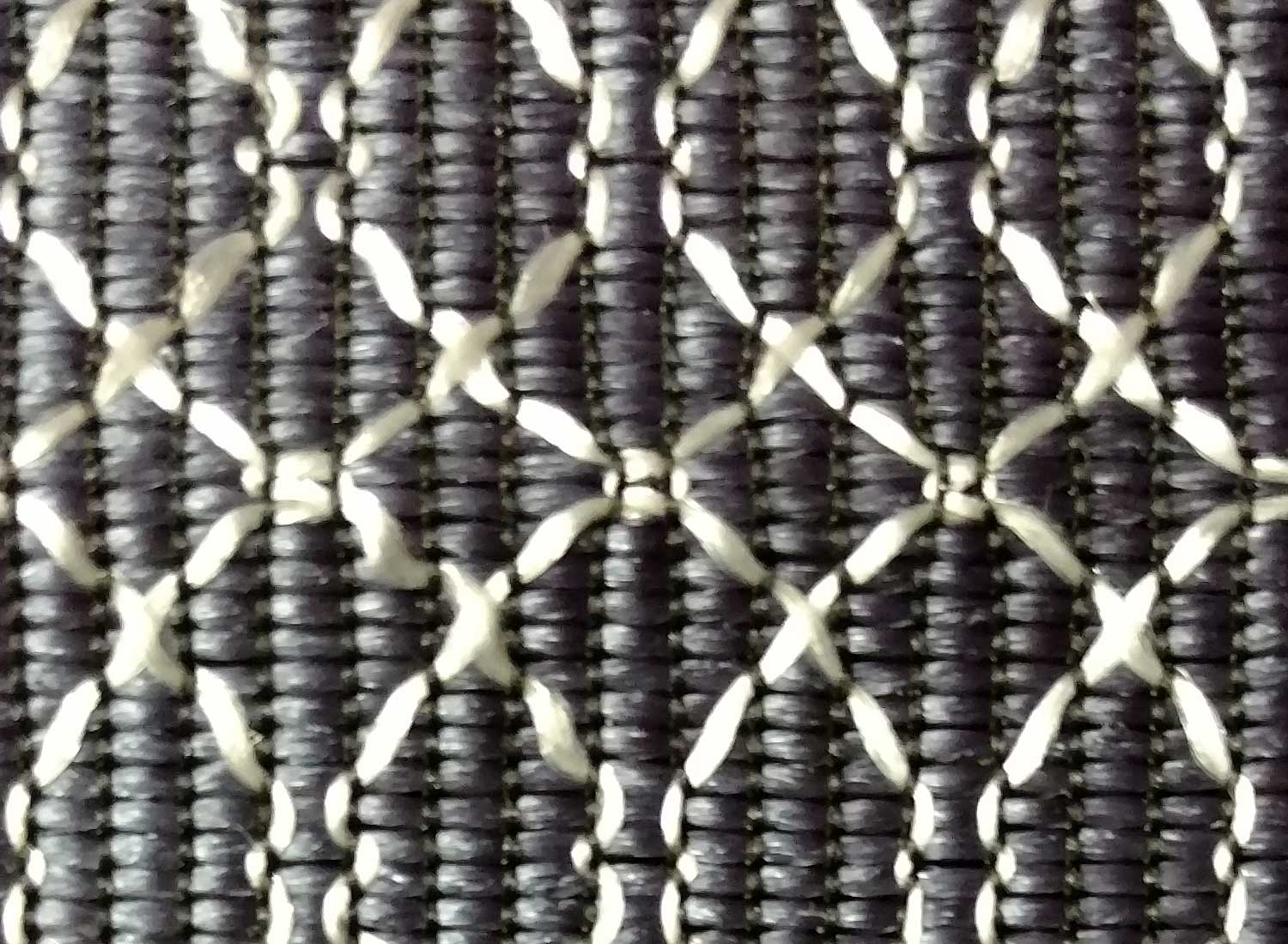 LondonStone round face granite blend retaining wall block.